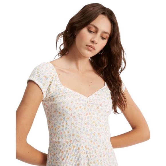 NWT, Billabong Forever Girly Fit & Flare Floral Mini Dress, Size Small - Picture 13 of 14